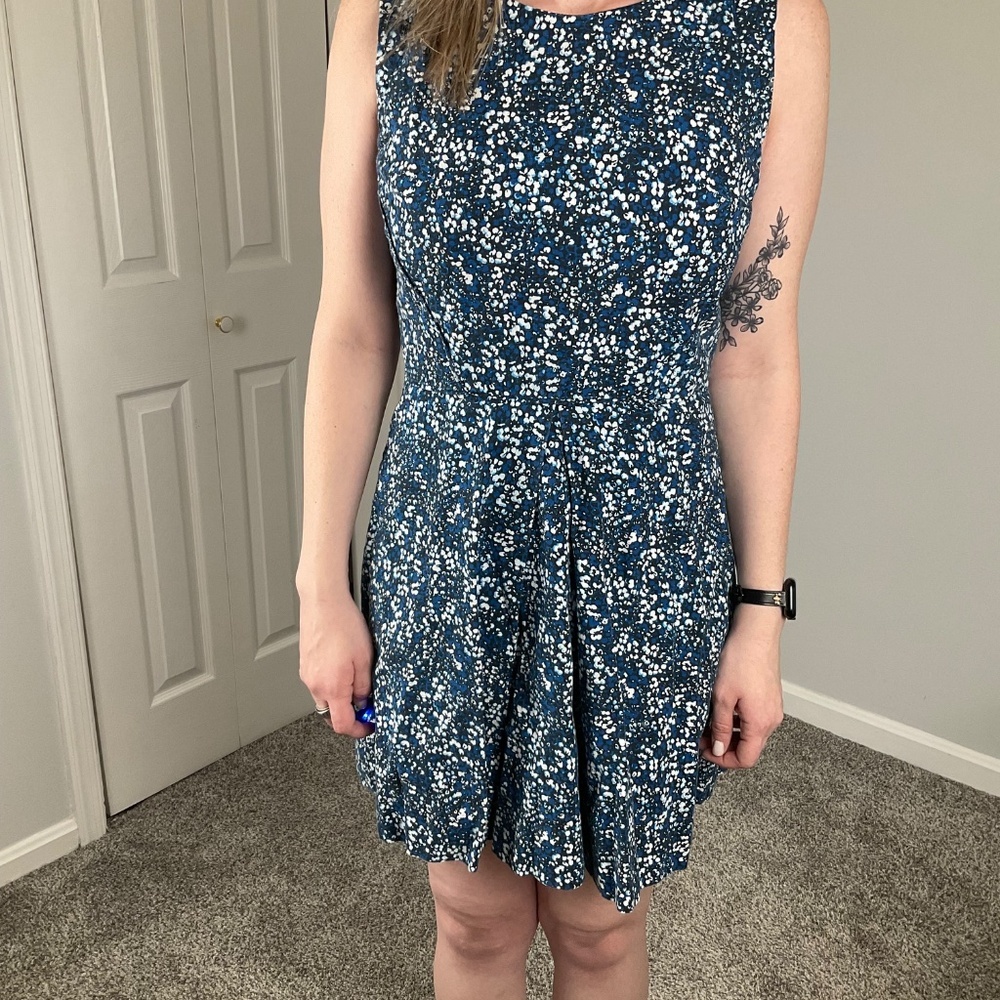 Gap Floral Dress with Pockets - Picture 4 of 4